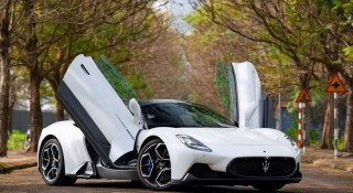 Chưa lăn bánh, Maserati MC20 hàng hiếm đã mất 5 tỷ sau 3 năm nằm kho