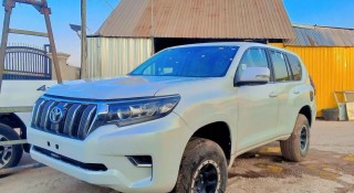 'Hồi sinh' Land Cruiser Prado 27 năm tuổi khiến ai cũng ngỡ là xe mới