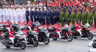 Dân tình choáng ngợp trước dàn “biệt thự di động” đổ bộ 'concert' Hải Phòng