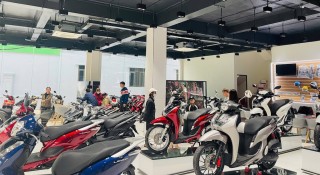 Sản lượng tiêu thụ xe máy tại Việt Nam giảm nhẹ trong nửa đầu năm 2025