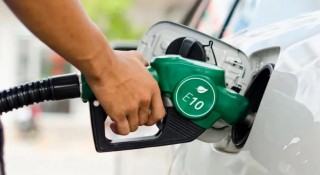 So kè xăng E10 với xăng truyền thống: Mỗi tháng tiết kiệm được bao nhiêu?