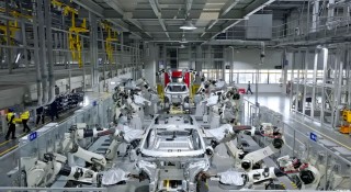 Chỉ mất 60 giây để tạo ra một chiếc xe: Hãng xe Trung Quốc đang viết lại cuộc chơi xe điện?