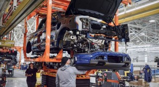 Ford rục rịch sản xuất xe bán tải điện giá rẻ, tự sản xuất pin