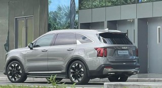 Kia Sorento 2025 bất ngờ xuất hiện tại Việt Nam: Thêm nhiều nâng cấp, ra mắt ngay trong tháng