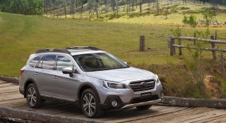 Giá xe Subaru Outback tháng 01/2021: Giảm giá cực khủng