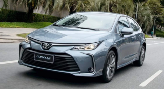 Ra mắt Toyota Corolla Altis thế hệ mới: Bổ sung bản hybrid, giá từ 719 triệu đồng