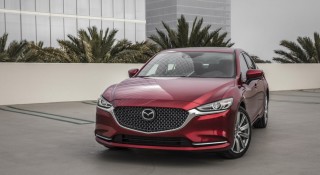 Mazda6 giảm giá từ 60 triệu đồng, tăng sức cạnh tranh với Camry và K5