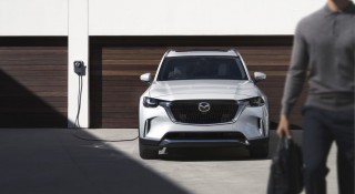 Mazda CX-90 2023 sẽ được bán với 11 phiên bản, giá từ 40.000 USD