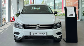Volkswagen Tiguan 2023 bản mới giảm giá hơn 300 triệu đồng, ngang bằng KIA Sorento