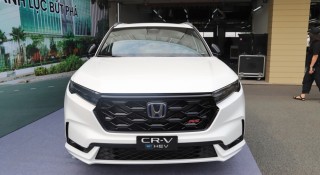 Honda CR-V hybrid 2024 đã bị cắt bỏ những trang bị gì khi về Việt Nam?