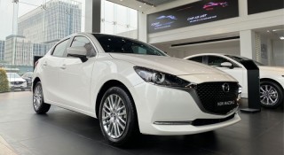 Sau khi giá bán giảm, Mazda2 tiếp tục nhận được ưu đãi hàng chục triệu