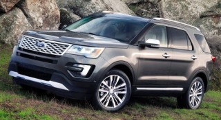 Ford tiếp tục triệu hồi gần 2 triệu chiếc Explorer vì lỗi an toàn