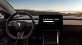 Tesla bị kiện vì cố tình làm hỏng pin xe điện của khách hàng