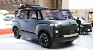 Toyota sắp có mẫu MPV mới với diện mạo vuông 'cực dị' như Hyundai Santa Fe 2024