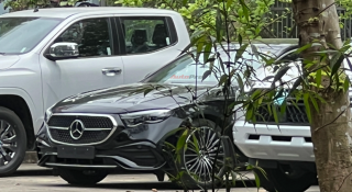 Mercedes E-Class thế hệ mới bất ngờ xuất hiện tại Việt Nam, chờ ngày ra mắt chính thức