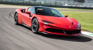 Mẫu siêu xe điện đầu tiên của Ferrari sẽ có mức giá bán không hề rẻ