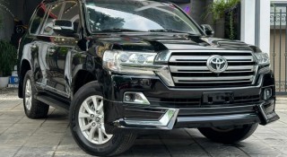 Bất ngờ với khả năng giữ giá của Toyota Land Cruiser 2016 sau 8 năm lăn bánh