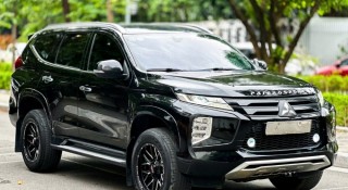 Lăn bánh 4 năm, SUV 7 chỗ Mitsubishi Pajero Sport 2020 chào bán với giá ngang Mazda CX-5