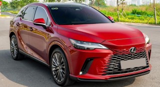 SUV hạng sang Lexus RX 350 2023 rao bán với giá bao nhiêu sau 1 năm lăn bánh?