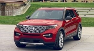 Sau 3 năm sử dụng, Ford Explorer 2021 được chủ nhân bán lại với giá khó tin