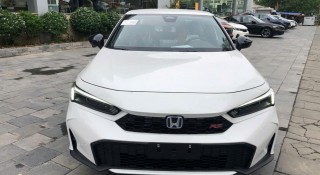 Honda Civic bản nâng cấp đã về đại lý, giá bán thực tế không kèm 'lạc'