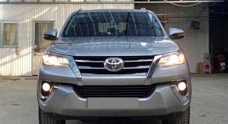 Lăn bánh hơn 5 năm, SUV 7 chỗ Toyota Fortuner 2018 lên sàn xe cũ với giá thế nào?