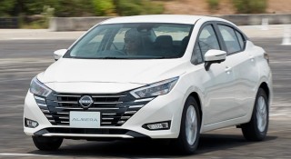 Nissan Almera 2024 bản cao nhất được trưng bày tại đại lý trước thềm ra mắt Việt Nam