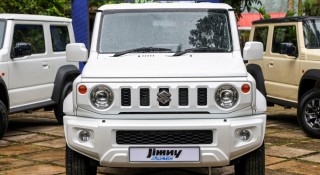 Suzuki Jimny Arctic - Phiên bản giới hạn với lớp ngoại thất trắng toát độc đáo