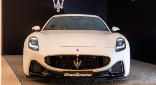 Maserati GranTurismo mới trình làng khách Việt: Giá từ 9,86 tỷ đồng, bản điện sẽ về năm sau