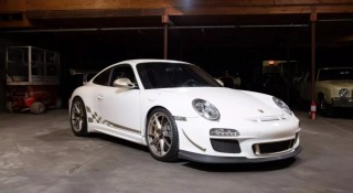 Chiếc Porsche 997 GT3 RS 2010 lăn bánh 14 năm lên sàn đấu giá với giá cao hơn xe mới