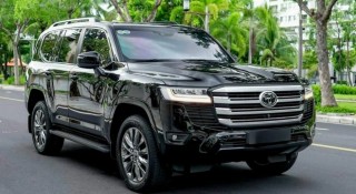 Toyota Land Cruiser tăng giá gần 300 triệu đồng tại Việt Nam, bổ sung trang bị mới