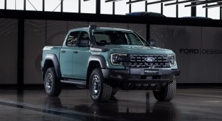 Ford Ranger Super Duty trình làng: Chung động cơ với Raptor, chở nặng ngang F-150