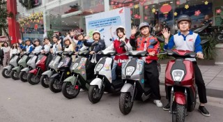 Những chiếc xe máy điện Honda ICON e: đầu tiên được giao cho người dùng Việt