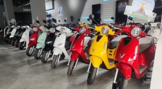 Loạt xe máy điện VinFast bất ngờ giảm giá, Motio chỉ còn dưới 15 triệu đồng