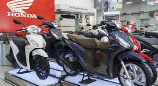 Loạt mẫu xe máy 'hot' ngừng giảm giá, Honda SH bán chênh đến cả chục triệu đồng
