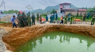Vụ xe máy lao xuống 'hố tử thần' ở Bắc Kạn: Đã xác định danh tính nạn nhân
