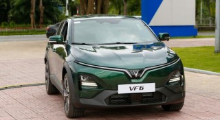Xe điện VinFast VF 6 khuấy đảo thị trường CUV cỡ B, vượt mặt loạt đối thủ chạy xăng