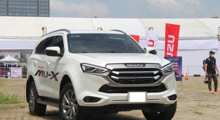 Cập nhật bảng giá xe Isuzu tháng 6/2025: Hai dòng xe chủ lực D-Max và mu-X có gì?