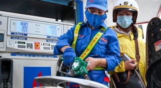 Hai 'ông lớn' xăng dầu sẽ thí điểm bán xăng sinh học E10 từ ngày 1/8 tại 3 thành phố lớn