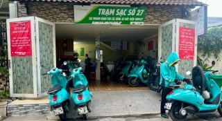 Bùng nổ mô hình quán cà phê kiêm trạm sạc xe điện