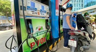 Xăng E10 mở bán từ hôm nay 1/8: Làm sao để biết xe bạn có thể 'ăn' loại xăng này?