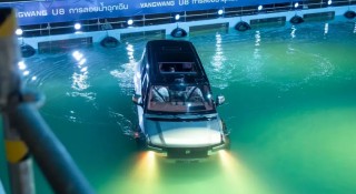 Xe điện có thực sự 'an toàn' khi lội nước? Khả năng thực tế và những điều người dùng cần biết