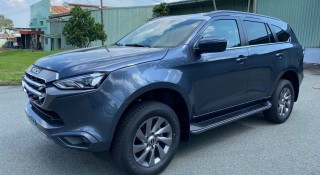 Giá Isuzu mu-X đời 2023 'chạm đáy': Tiệm cận xe hạng B, nhưng người mua cần cân nhắc trước khi 'xuống tiền'