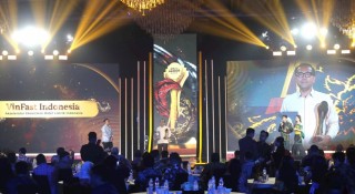 VinFast lần thứ hai được vinh danh tại detikcom Awards với giải 'Động lực Thúc đẩy Hệ sinh thái Xe điện Indonesia'