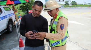 Người vi phạm giao thông sắp nhận thông báo và nộp phạt hoàn toàn trực tuyến