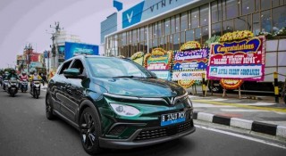 VinFast nhận giải thưởng tại Indonesia nhờ tạo tác động tích cực cho hệ sinh thái xe điện