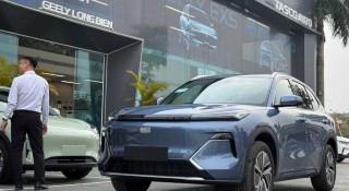 Geely EX5 hybrid về Việt Nam dưới dạng xe mẫu: Tầm vận hành gần 1.600 km, giá dự kiến 950 triệu đồng