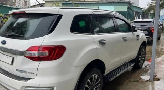 Vụ 'khóa đầu, khóa đuôi' ô tô ngày mùng 2 Tết tại Hà Tĩnh: Một người đàn ông bị khởi tố vì tội 'Gây rối trật tự công cộng'