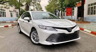 Toyota Việt Nam triệu hồi hơn 2.000 chiếc Camry do lỗi camera
