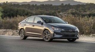 Đánh giá chi tiết Hyundai Elantra 2020: Mạnh nhất phân khúc C